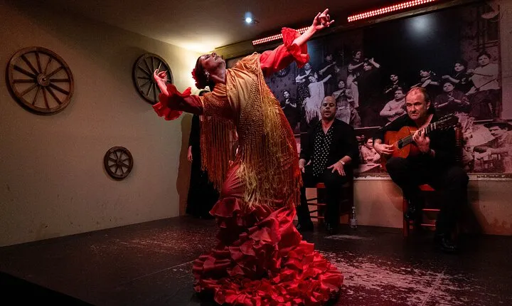 Flamenco Show Tablao La Cantaora Sevilla (Optional Dinner)