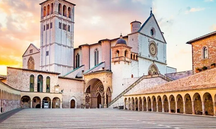 Assisi Orvieto Private : Basilica of St. Francis and St. Patrick's Well