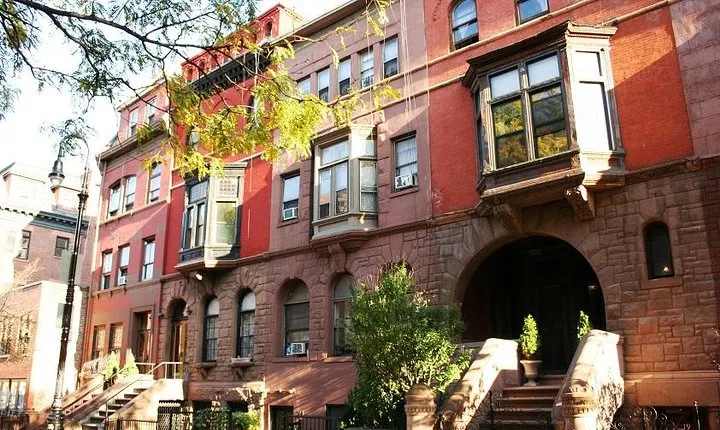 Harlem Walking Tour: Mount Morris Park Historic District w/ Lunch