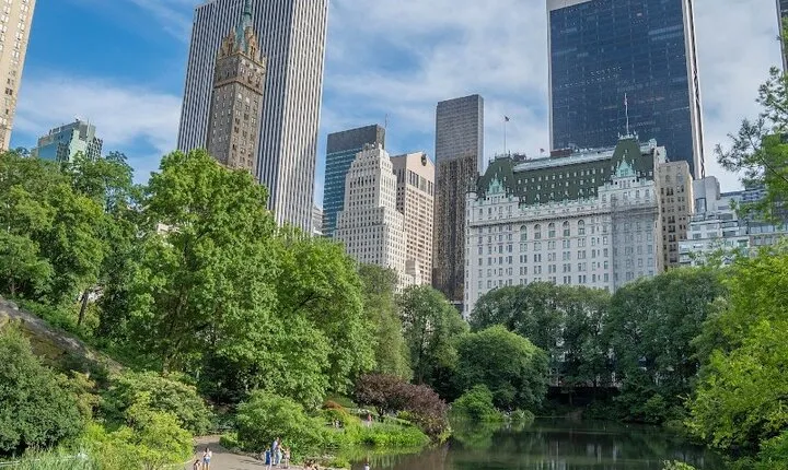 Iconic Central Park Filming Locations: Private New York City Tour