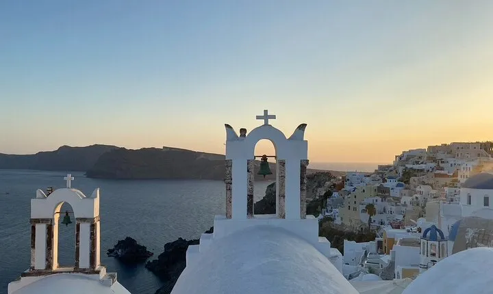 Santorini Highlights: Private Sightseeing Tour in Santorini