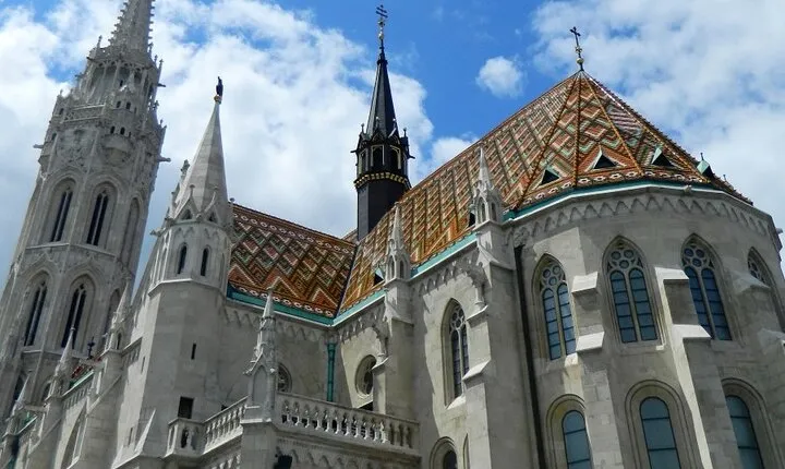 Welcome to Budapest: Private Guided Walking Tour
