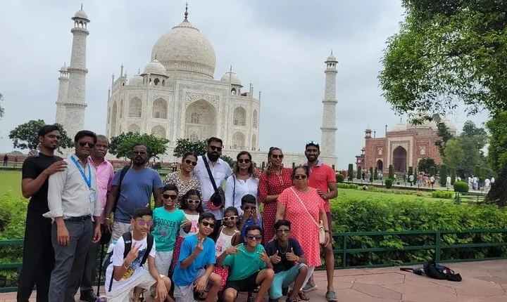 Taj Mahal & Agra Private Trip by Car from Delhi with 5 Star Meal