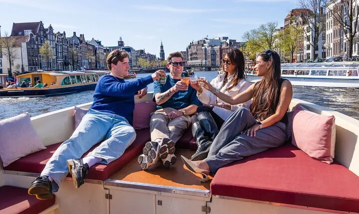 Dutch Cheese & Drinks Guided Amsterdam Boat Tour, All Inclusive