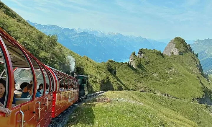 5 Days Grand Train Tour to the Top Attractions of Switzerland