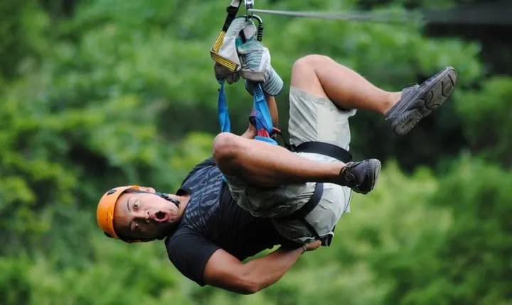 Roatán: Zipline Tour Only