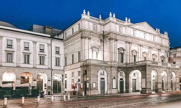 Milan's Opera Gem and La Scala Guided Walking Tour