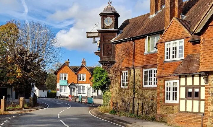 Surrey Hills full day tour with local guide