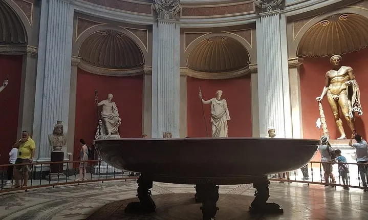 Rome: Vatican Museums Private Afternoon Tour with Wine Tasting