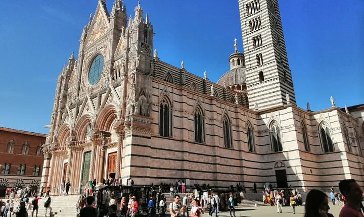 Siena Guided Tour with Cathedral and Optional Crypt & Museum