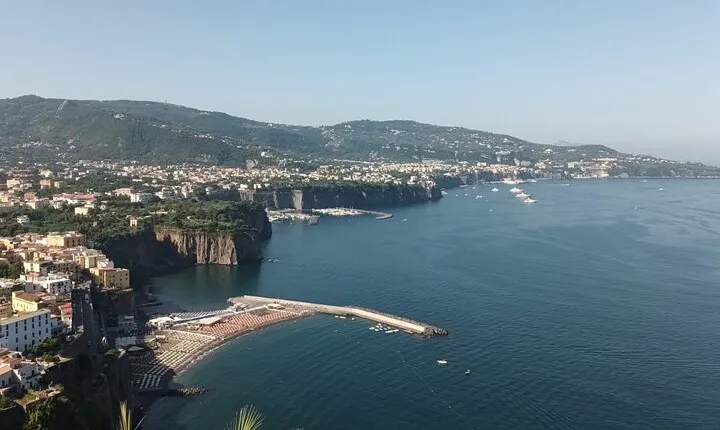 Private Transfer from Fiumicino Airport to Sorrento
