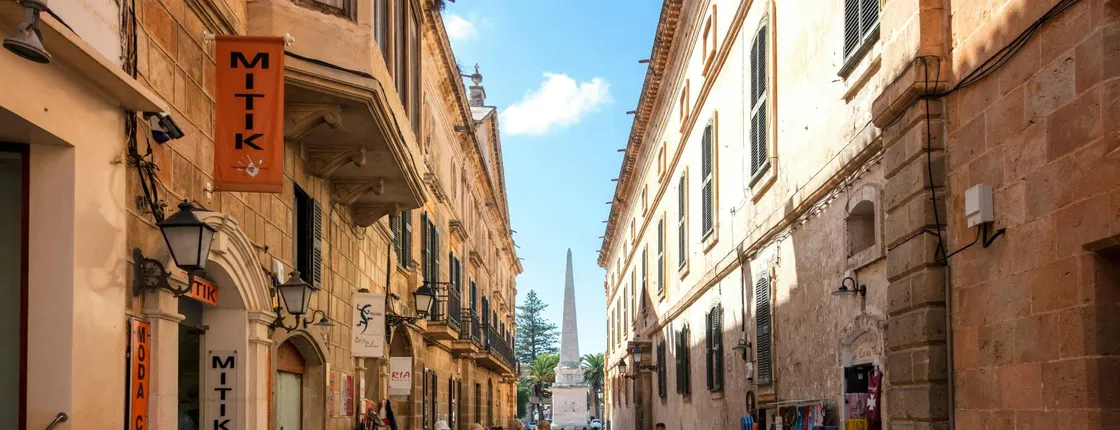 Ciutadella walking tour with shopping, El Toro visit and Casa Olivar