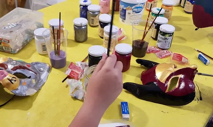 Venice Mask Workshop Class