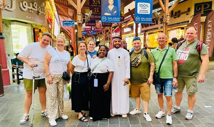 Old Dubai tour: Local Market, Tasting, Dubai creek with Abra ride