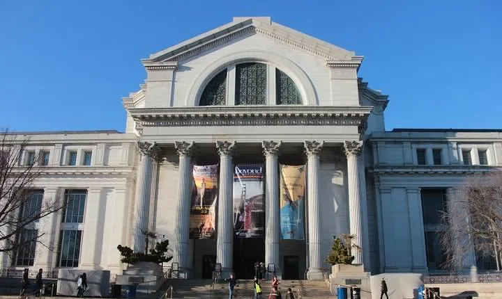 #1 Smithsonian Natural History + American History Museum Tour
