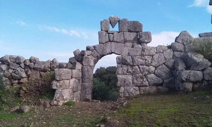 Ancient Plevrona,Oiniades,Messolonghi Day Tour Including Meal