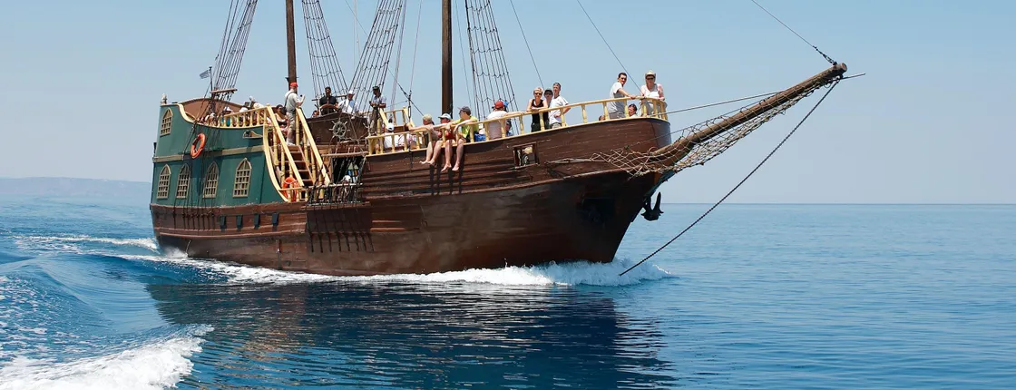 Relaxing Boat Trip in Rethymnon