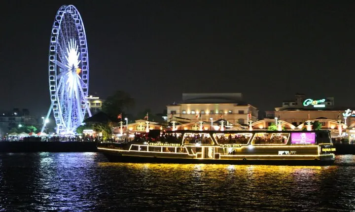 Amazing Chaophraya Dinner Cruise Experience