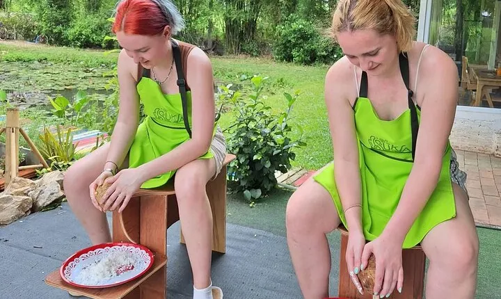 Chiang Mai Thai Cuisine Class with Market and Farm Feeding