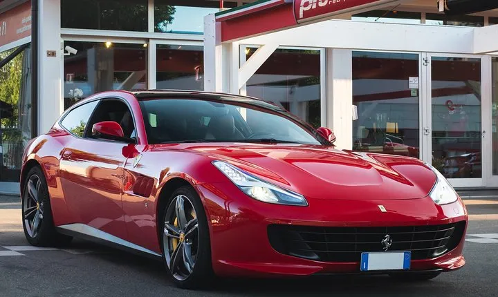 Ferrari GTC4Lusso Road Test Drive