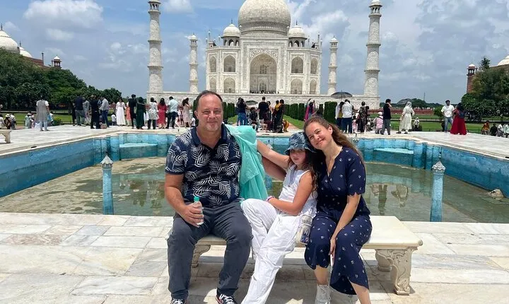 Private Taj Mahal and Agra Car Tour from Delhi with 5* Lunch