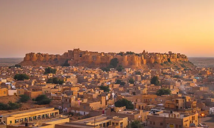 Private Half-Day Tour of Golden Monuments in Jaisalmer