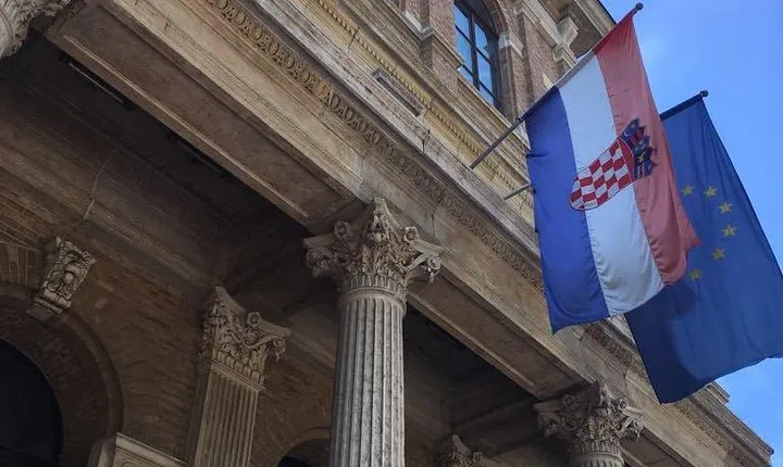 Private Transfer from Milan to Zagreb with 2h of Sightseeing