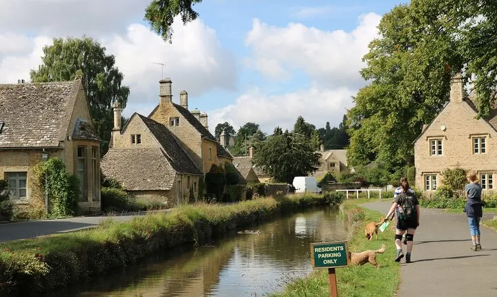Small Group Cotswolds Tour (From London)