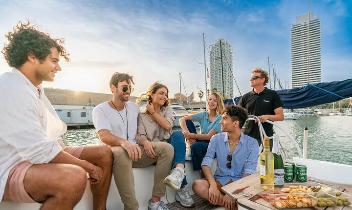 Barcelona Luxury Sunset Sailing with Gin Tonic Workshop Option