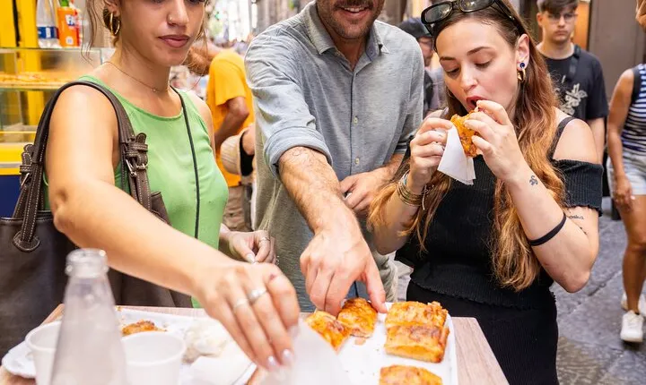 Naples Pizza & Drinks Tour: A Slice of Naples with Eating Europe