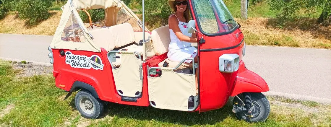 Chianti panoramic tuk-tuk tour with lunch