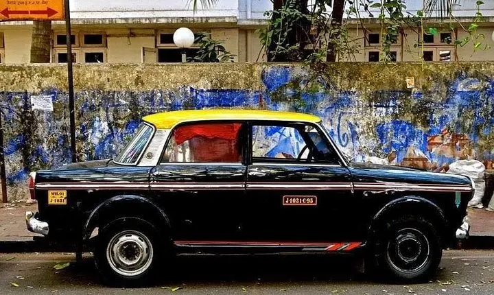 Mumbai Tour by Public Transport