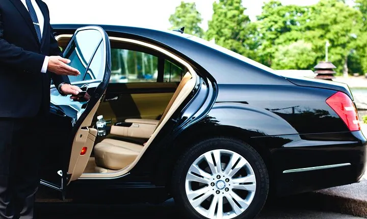 Krakow Airport → City Center or back- Private Transfer