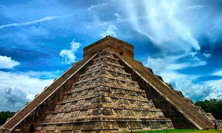 Chichen Itza Sunrise Express Day Tour from Riviera Maya