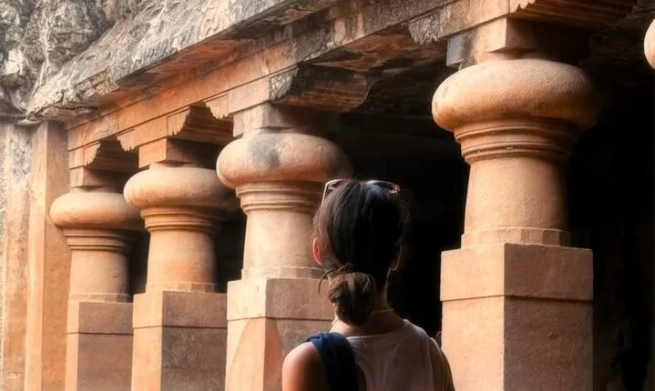 Private Elephanta Caves & Mumbai Sightseeing Tour with AC Car