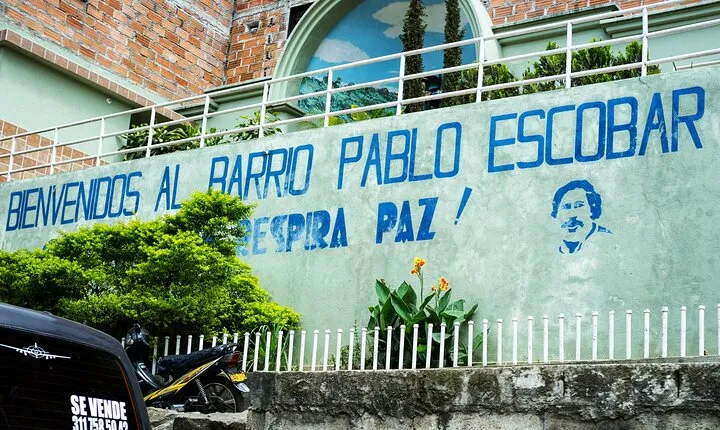 Pablo Escobar Private Historical Tour with Pickup