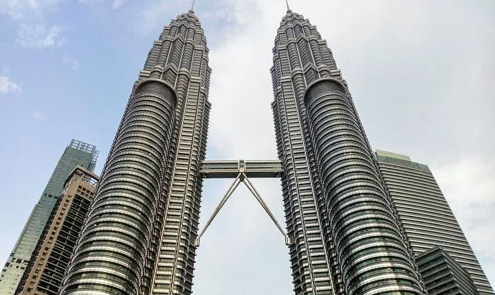Skip the Line Petronas Twin Tower with Full Day City Tour