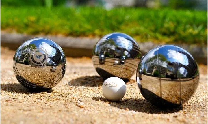 Nice Discover a Sport Activity French PETANQUE