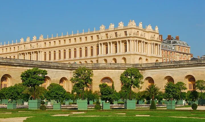 Versailles & The Louvre: A Perfect One-Day Combo
