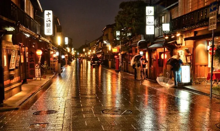 Kyoto Evening Gion Food Tour Including Kaiseki Dinner