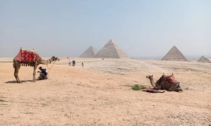 Full Day Tour to Explore Giza pyramids , Sakkara , Sphinx and Memphis