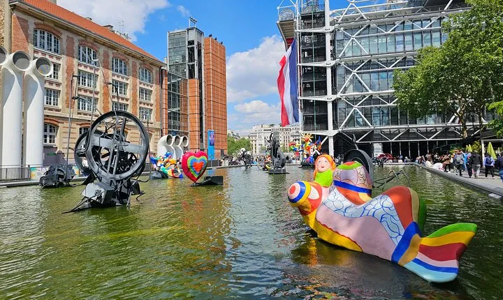 Paris Le Marais Hidden Gems Small Group Tour with Cruise Option
