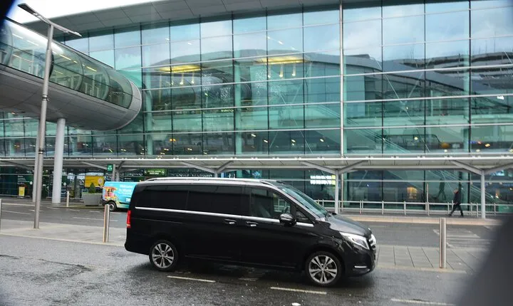 Dublin Airport to Kinsale Premium Car Service