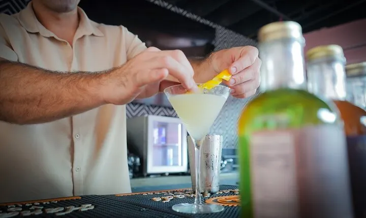 Sip History in The Sun Cabana Covered Cocktail Class