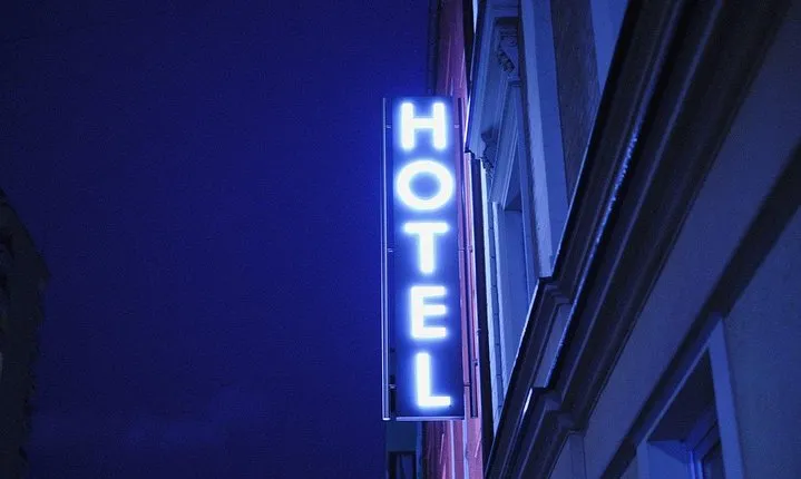Private Sheffield Robin Hood Departure Transfer - Hotel/Accommodation to Airport