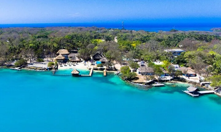 Rosario Islands Day Trip: Snorkel & Sunbathe at Isla del Sol