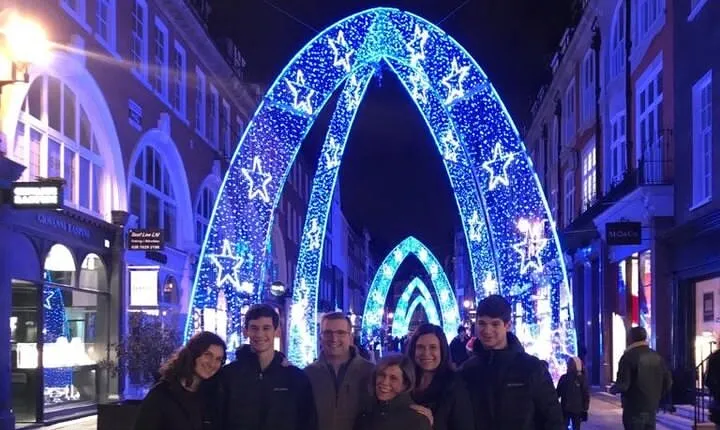 London Christmas Lights Private Tour by Traditional Black Cab