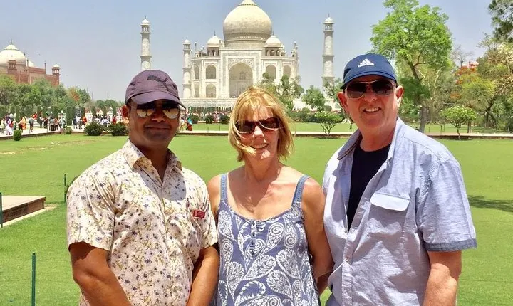 Delhi Agra and Taj Mahal Private Day Trip by Car with Lunch