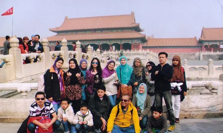 Private Muslim Tour to Summer Palace, Mosque & Olympic Venues