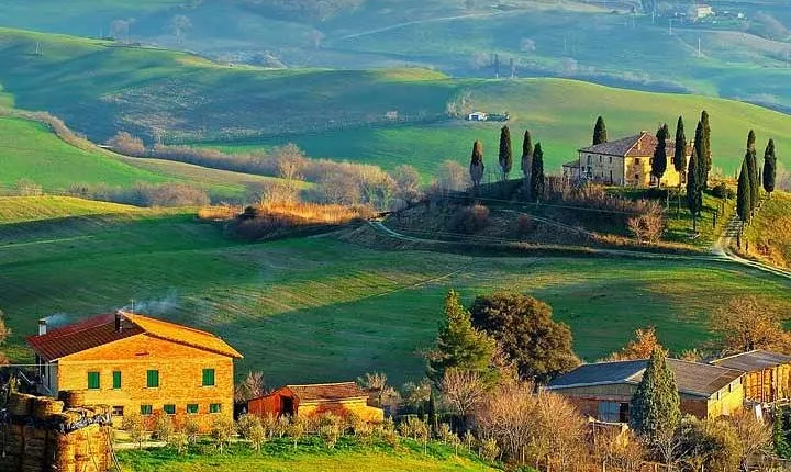 Small-Group Wine Tasting Experience in the Tuscan Countryside